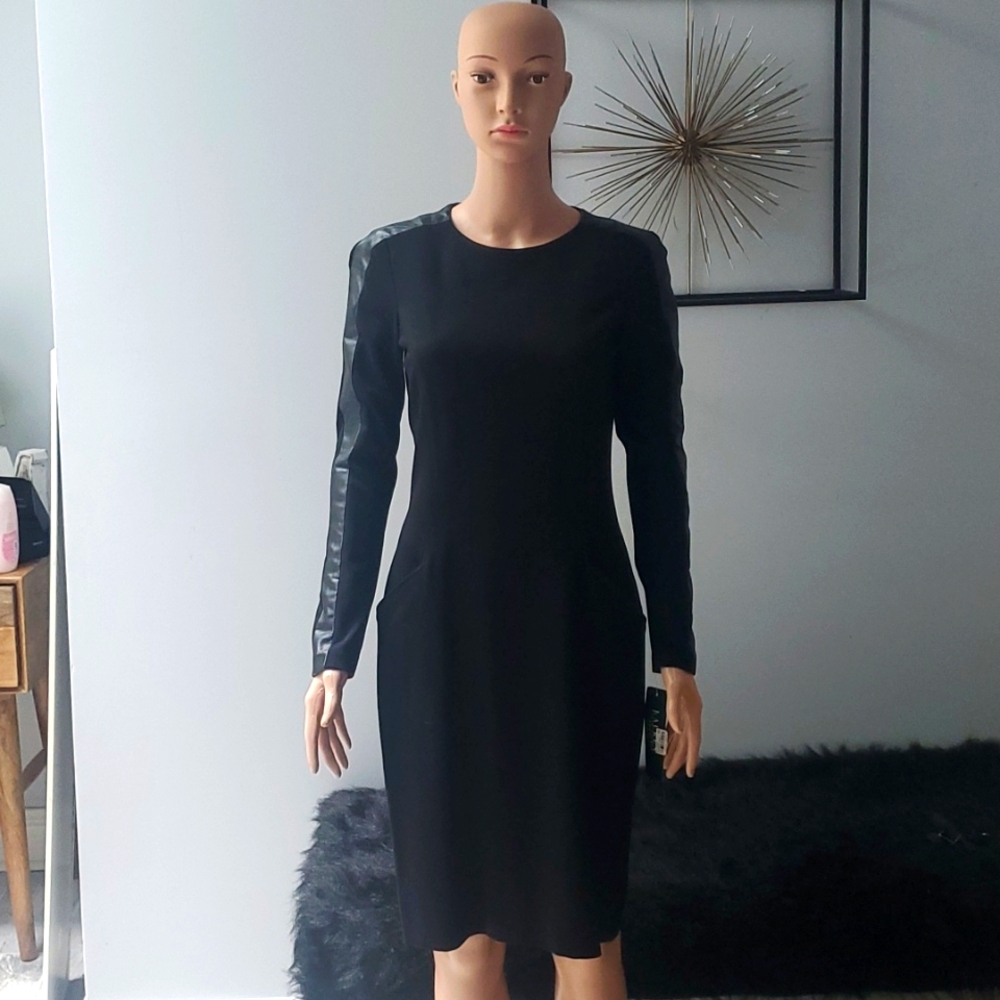 Lauren Ralph Lauren Black Dress With Leather Trim On The Shoulders And Sleeves